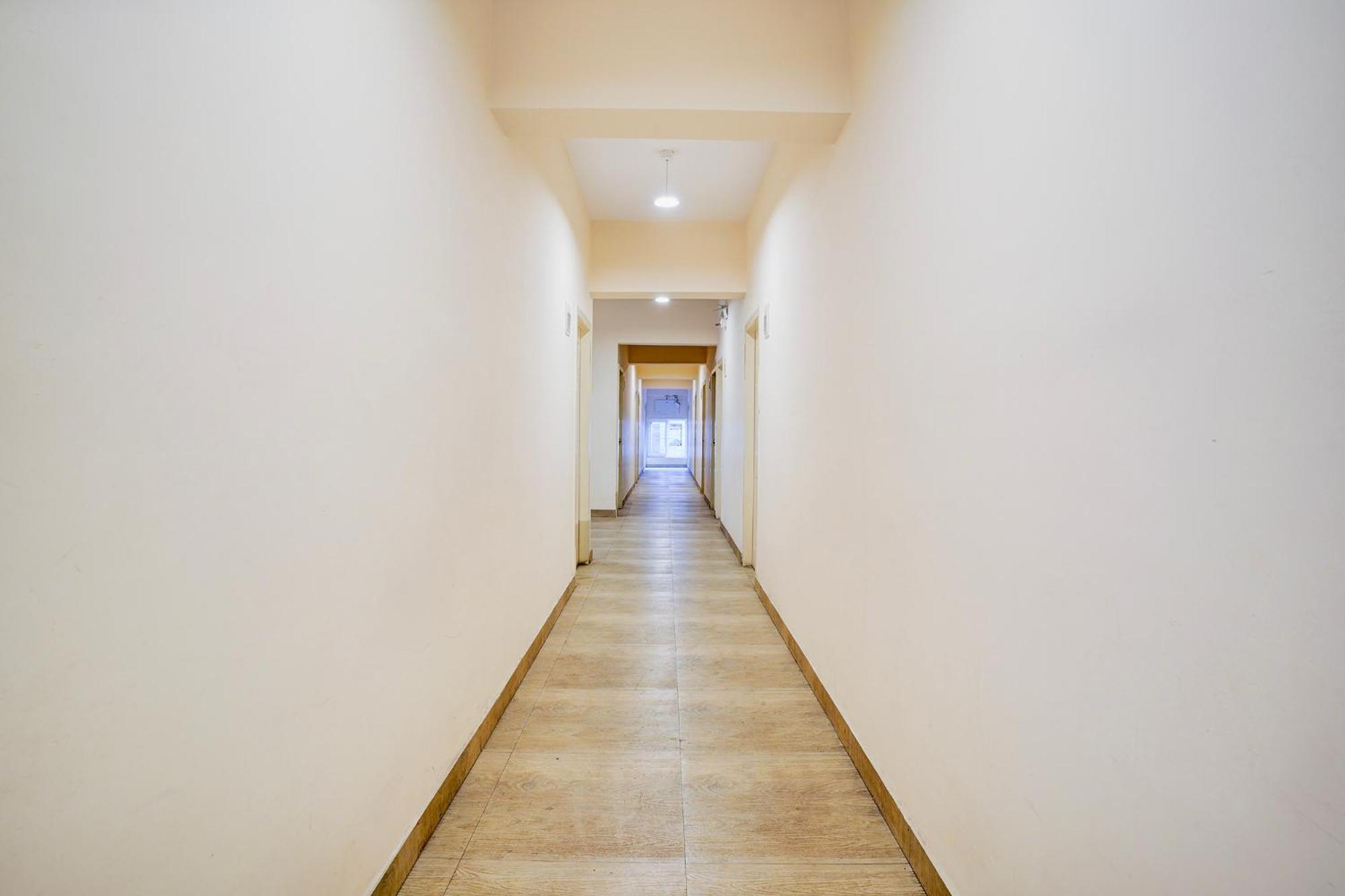 Fabhotel Grk Comforts - Jayanagar バンガロール エクステリア 写真
