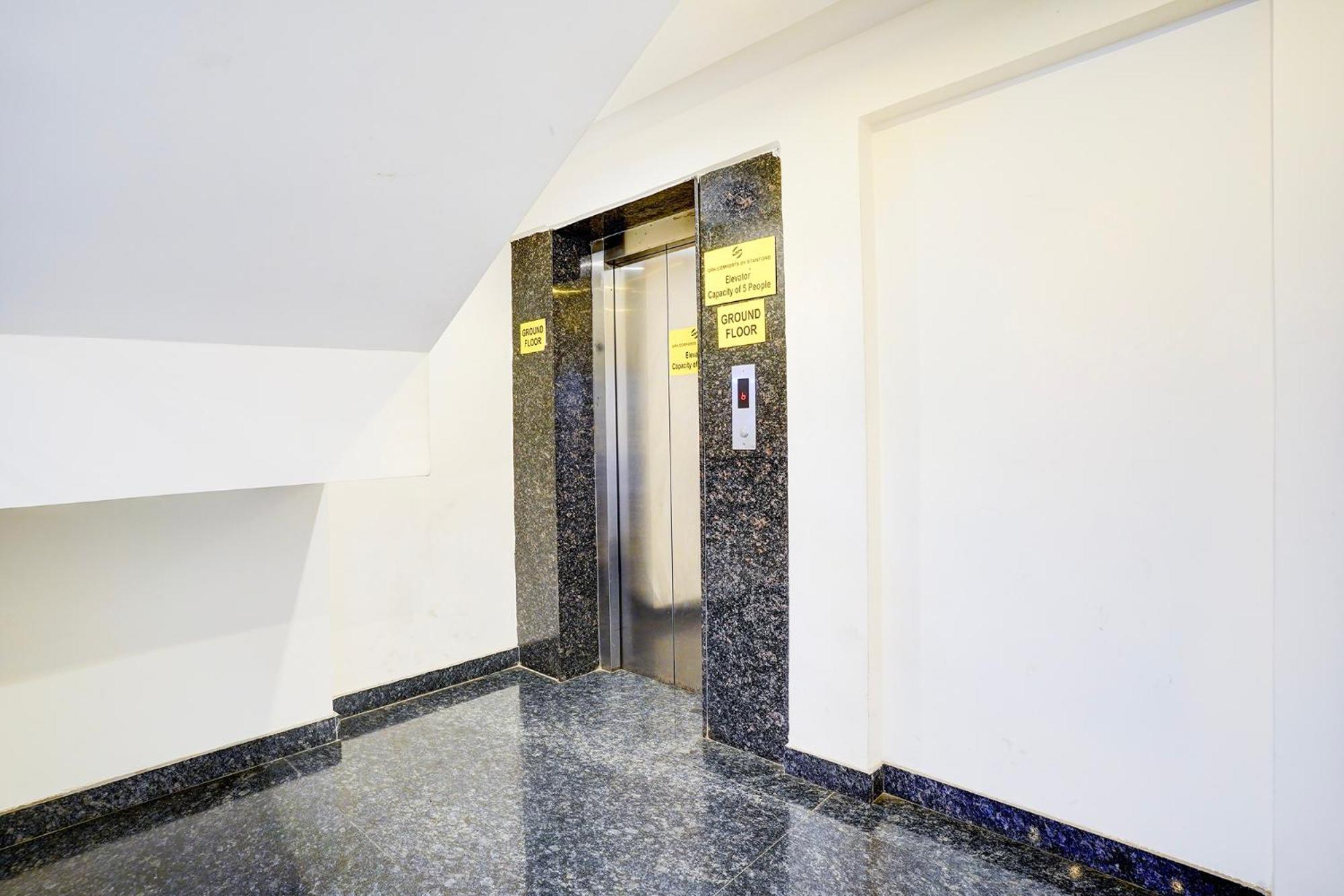 Fabhotel Grk Comforts - Jayanagar バンガロール エクステリア 写真